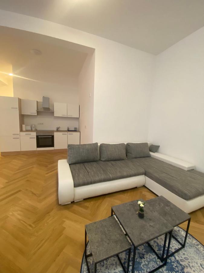 Home Sweet Home Vienna - Penthouse Buitenkant foto