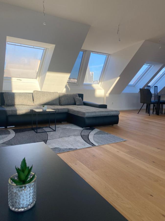 Home Sweet Home Vienna - Penthouse Buitenkant foto